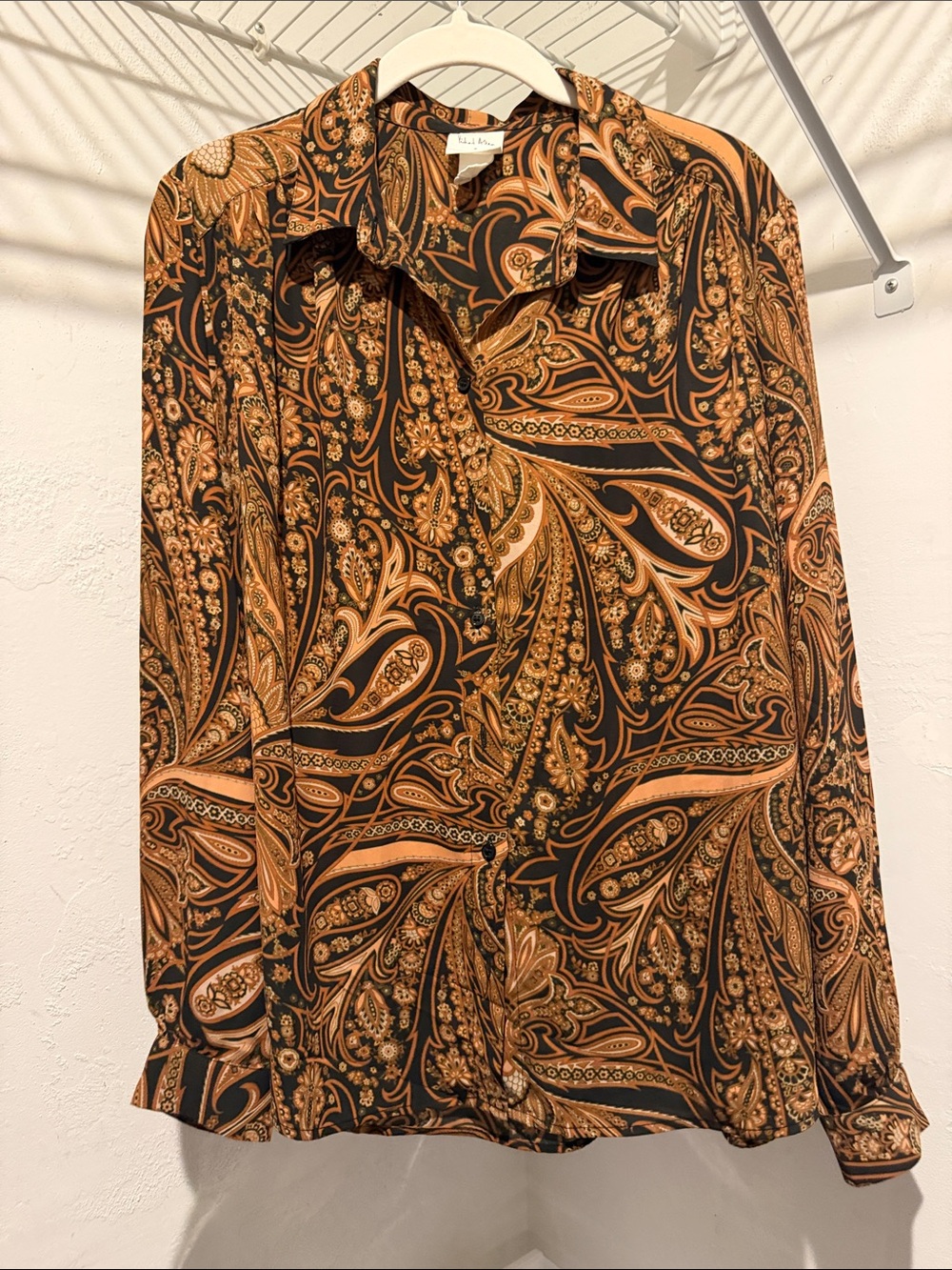 Women’s Black & Tan Paisley Button-Up Shirt